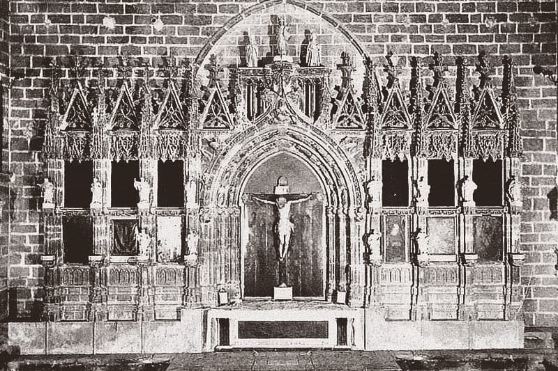 Aula Capitular antigua antes del traslado del Santo Cáliz, a principios del siglo XX.